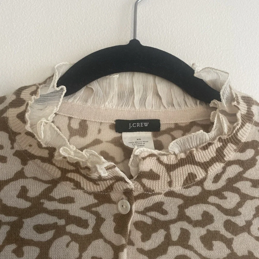J Crew Animal‎ Print Merino Wool Cardigan Sweater Ruffle Trim Size XS